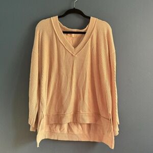 Altar'd State‎ Pullover Women's Size Smal Beige V neck Step Hem Textured Boho